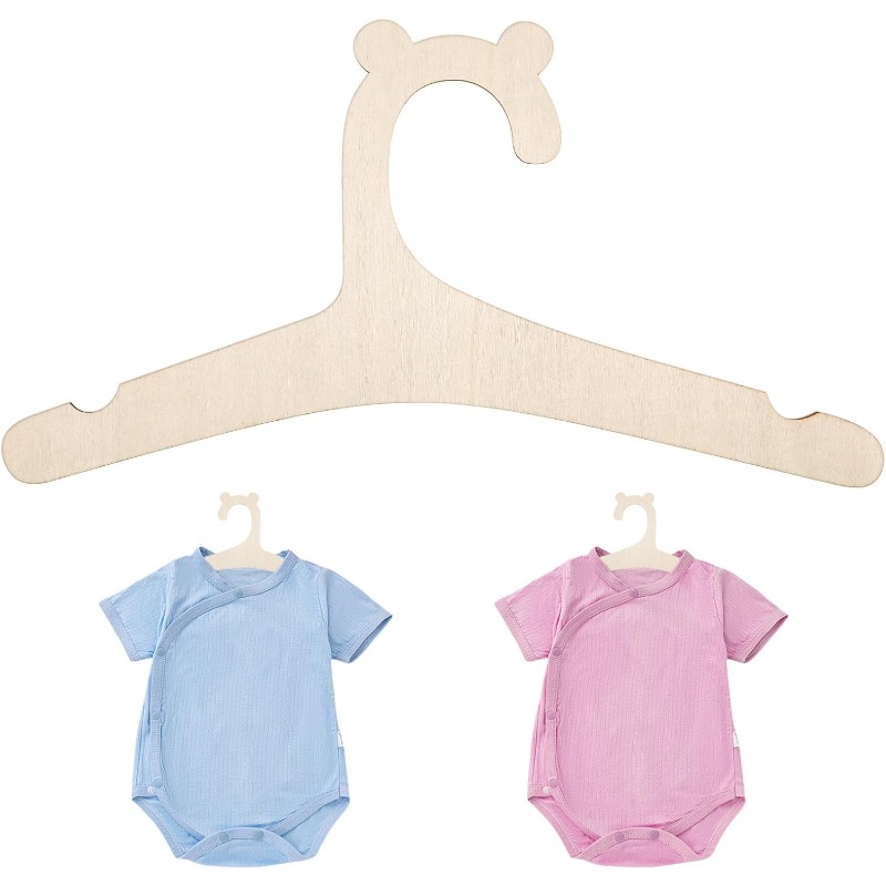 حامل ملابس أطفال خشبي بتصميم د - مراجعة Baby Clothing Hangers وسعره