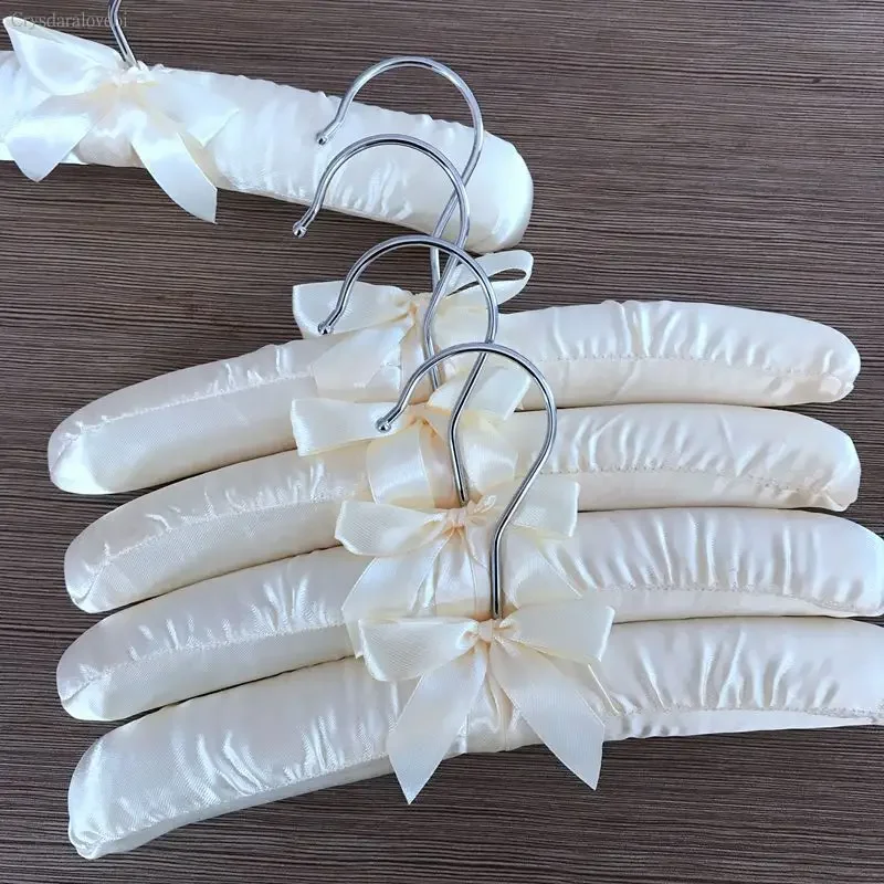شماعات ملابس أطفال ملونة، خطاف - مراجعة Baby Clothing Hangers وسعره