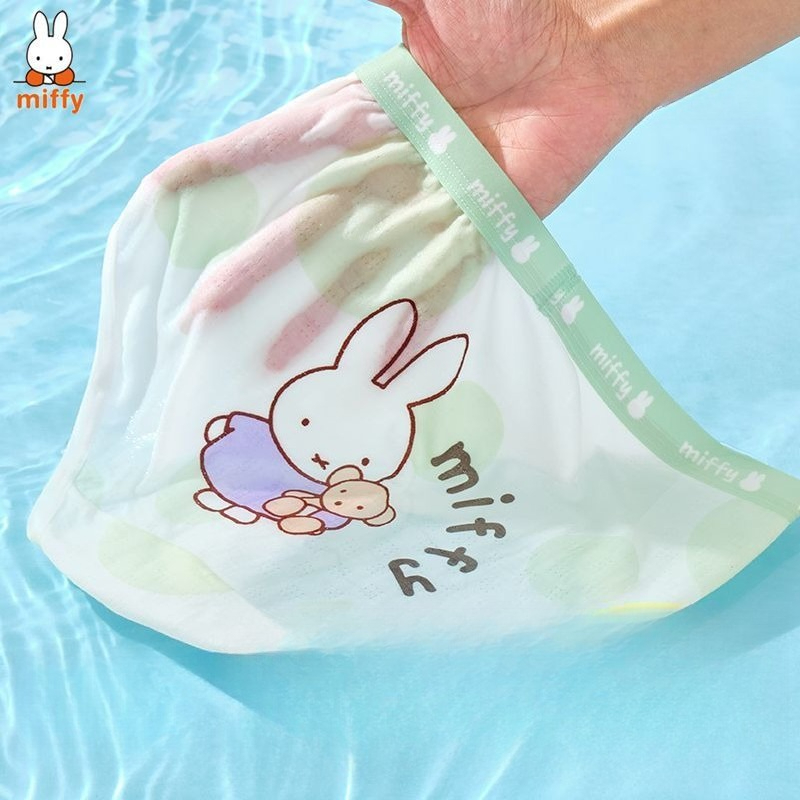 سراويل داخلية للفتيات بتصميم م - مراجعة Baby Clothing Model وسعره